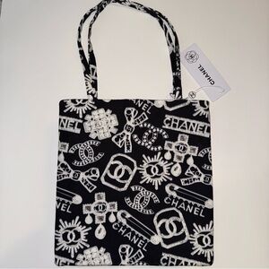 Chanel GWP Monochrome Iconic Pattern Tote